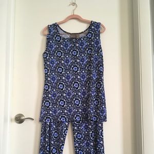 Chico’s Easy Wear 2pc set Top and Pants